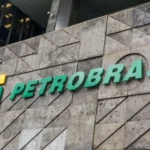 Petrobras anuncia aumento de preço da gasolina e gás de cozinha